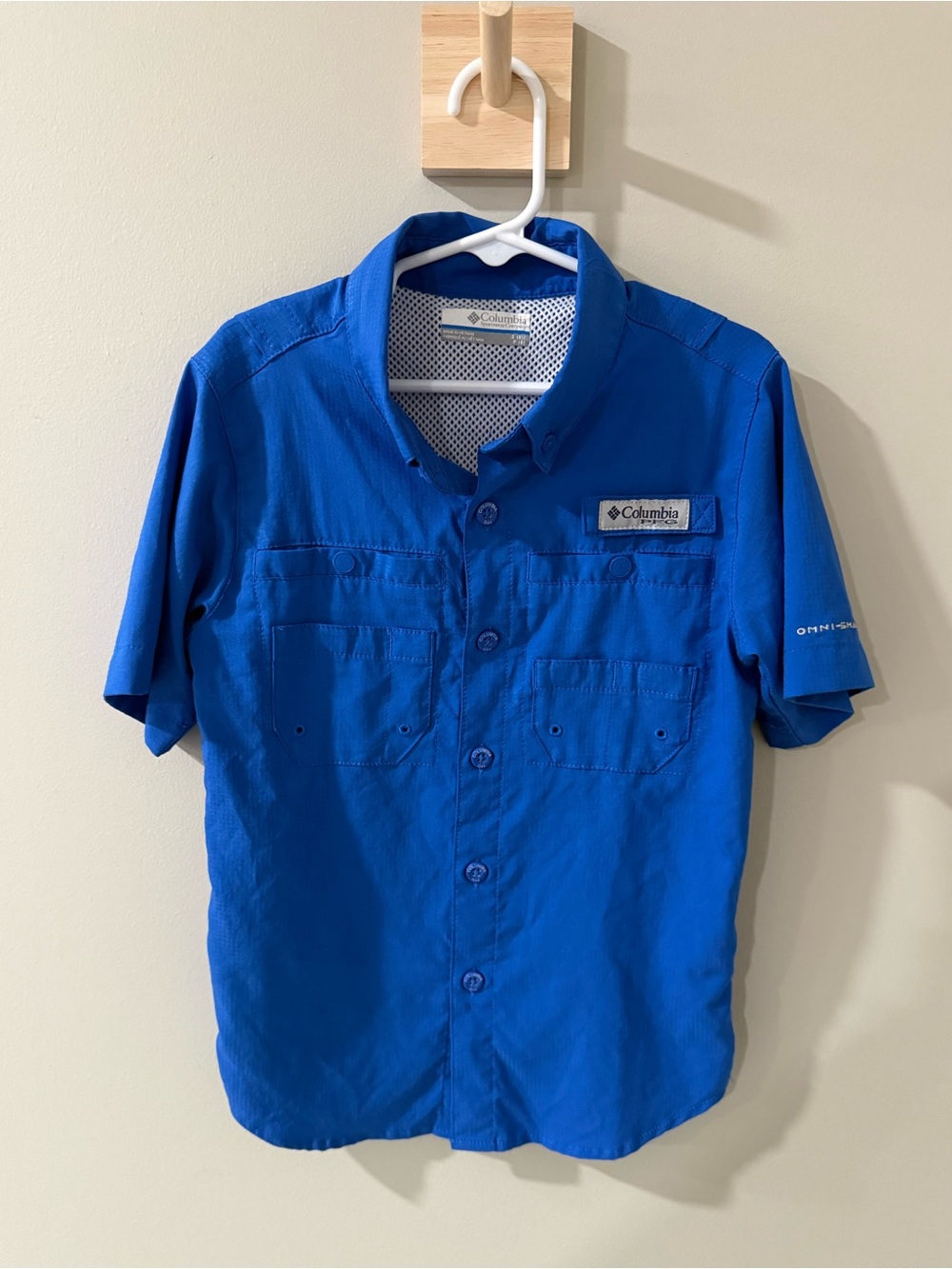 Columbia PFG Omni-Shade Boys S (8) Blue Short Sleeve Button-Up Shirt Pockets